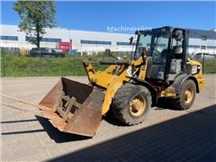 Ładowarka kołowa Caterpillar 906 H Schaufel + Gabe