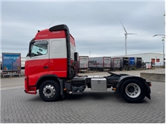 Volvo FH 420 GLOBETROTTER,ADR LOW KM