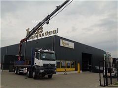 Żuraw samojezdny Mercedes-Benz Arocs 3242 + PALFIN
