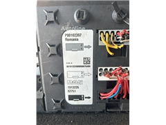 Skrzynka bezpieczników DAF XF 106 1913235 do ciągn