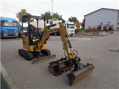 Minikoparka Caterpillar 301.7 CR SW + 3 x Löffel