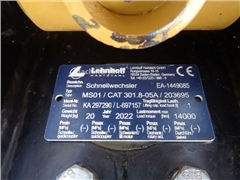 Minikoparka Caterpillar 301.7 CR SW + 3 x Löffel