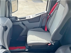 Renault C380  SKRZYNIA 6,80 m  HIAB X-HIDUO 188