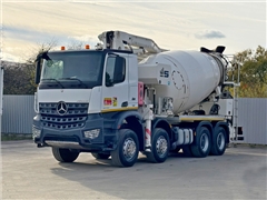 MERCEDES AROCS 3743  POMPA DO BETONU 25 m + PILOT