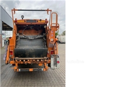 Śmieciarka Isuzu N2R 75D 4x2 Semat/Zöller