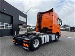 Volvo FH 460 GLOBETROTTER , 2 TANKS , LOW KM