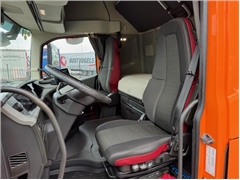 Volvo FH 460 GLOBETROTTER , 2 TANKS , LOW KM