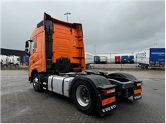 Volvo FH 420 GLOBETROTTER, 2 TANKS , LOW KM