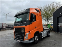 Volvo FH 420 GLOBETROTTER, 2 TANKS , LOW KM