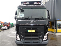 Volvo FH 500 + 10X4 + 33 CUB + SMALL DAMAGE CAB