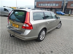 Samochód Volvo V70 + manual