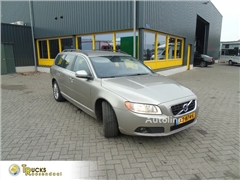 Samochód Volvo V70 + manual