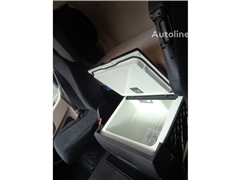 Mercedes Actros Ciągnik siodłowy Mercedes-Benz Actros 1845 LS Silokompressor Retarder