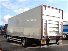 Mercedes Axor Ciężarówka furgon Mercedes-Benz AXOR 1823 + Dhollandia Lift