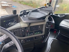 Volvo FH Ciągnik siodłowy Volvo FH 500 XL euro 6 full spoilered, 2 x tank, modeljaar 2017