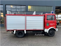 Samochód pożarniczy Mercedes-Benz LP 813 4x2 TLF8/