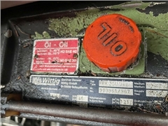 Samochód asenizacyjny Mercedes-Benz 1828 4x4 Atego