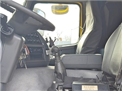 VOLVO FM 330  LAWETA 6,00 m  STAN BDB