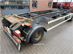 Przyczepa do przewozu kontenerów Hüffermann HSA 18