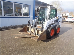 Ładowarka kołowa Bobcat S450 Schaufeln + Gabeln